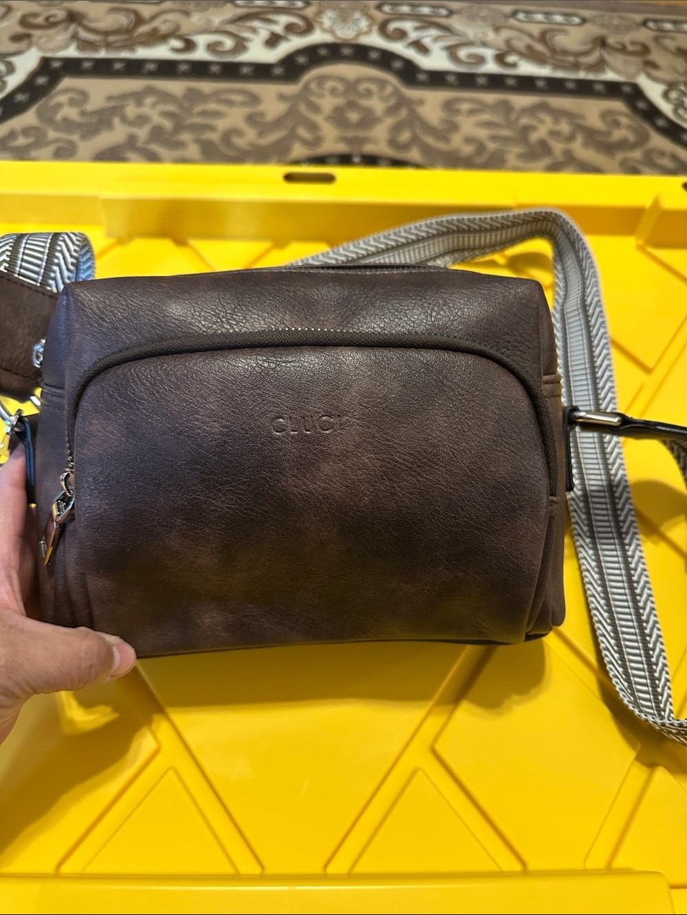 Cluci Crossbody Bag
